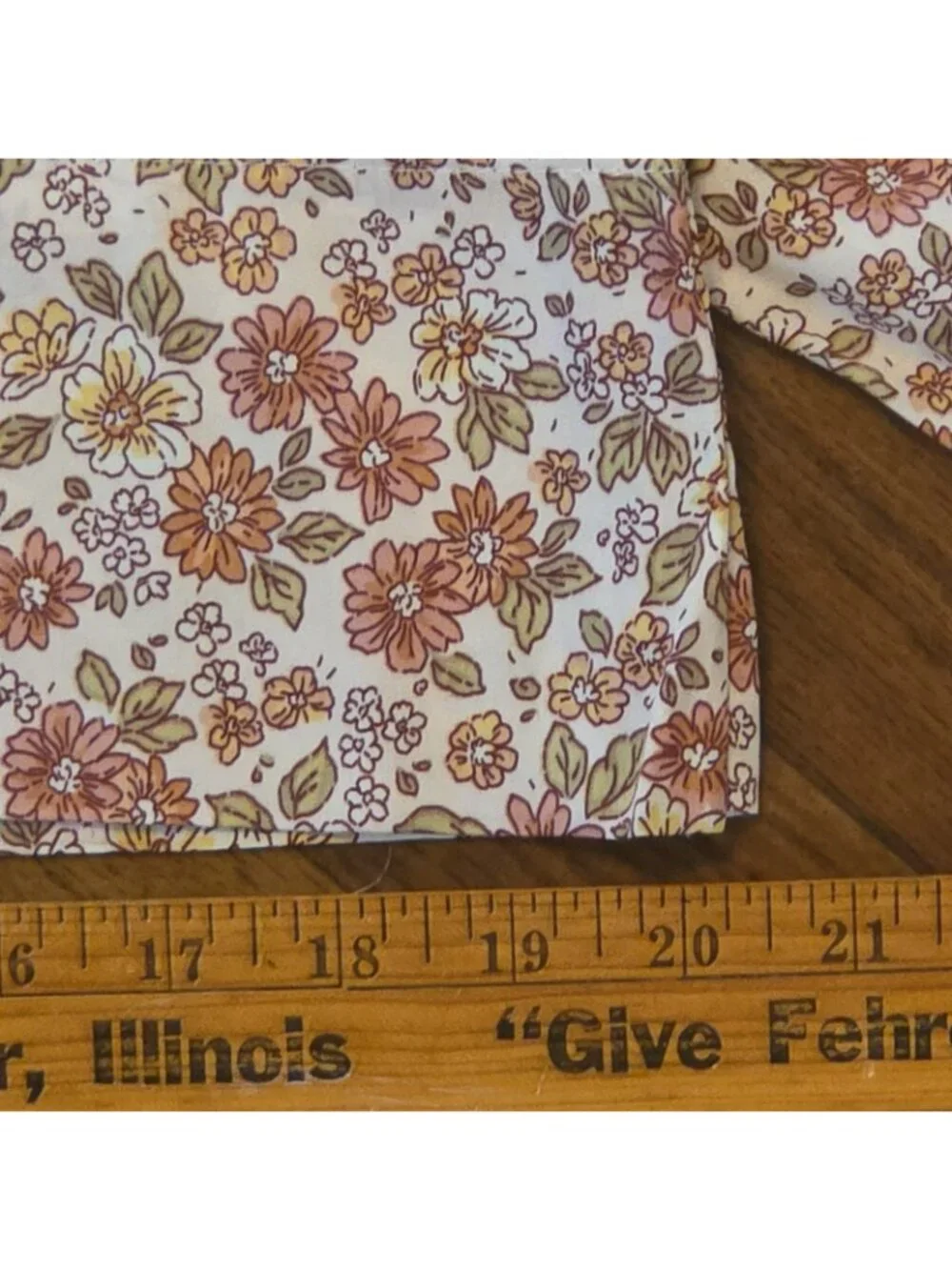 2 Queen Pillow Cases Ditsy Floral Cool Cozy NEW Home Reflections